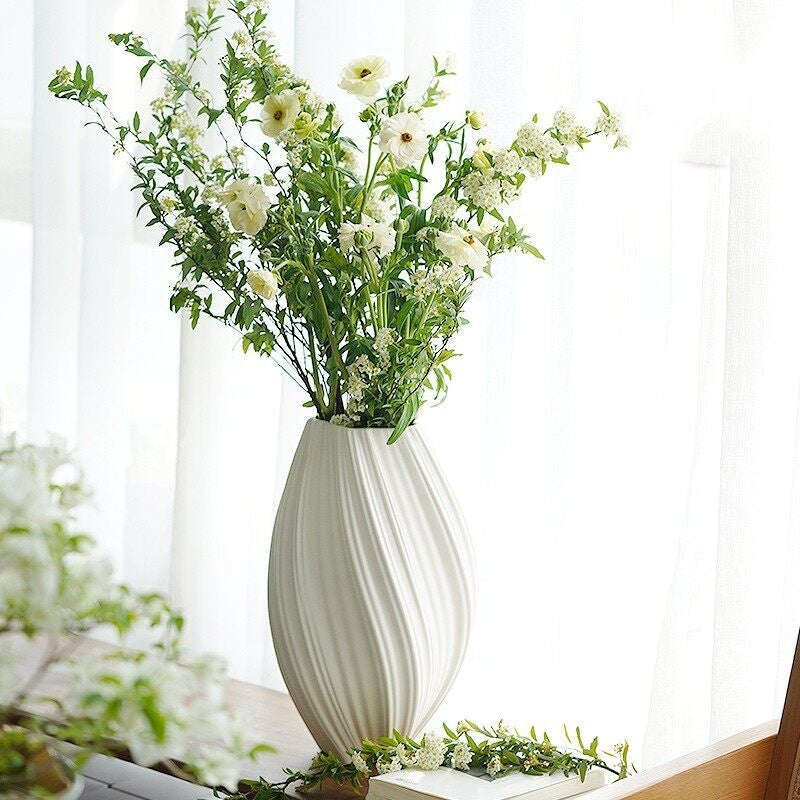 High-end Vase Matte Ceramic Flowers Minimalist Style