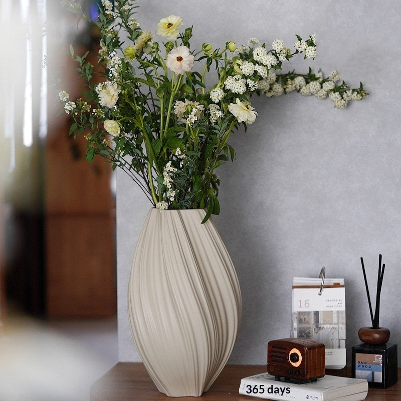 High-end Vase Matte Ceramic Flowers Minimalist Style